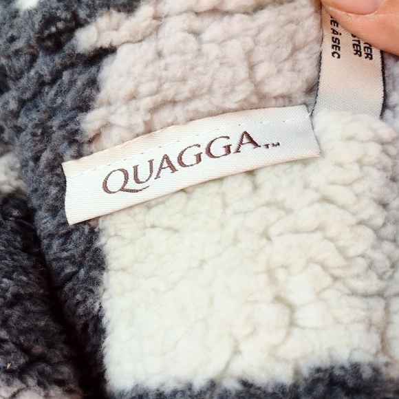 Quagga NWT Black/Gray/Cream Eternity Scarf - Picture 6 of 8